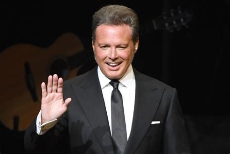 Luis Miguel Anuncia Las Fechas De Su Esperada Gira 2023