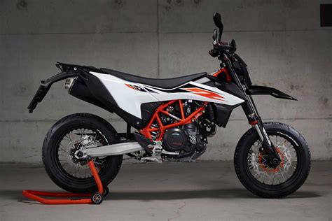 Ktm 690 Smc R 2019 On Review