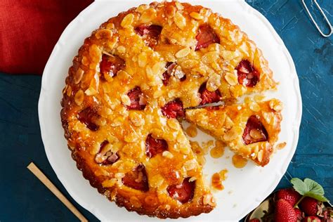 Strawberry And Almond Frangipane Tart Recipe Recipe Better Homes And Gardens