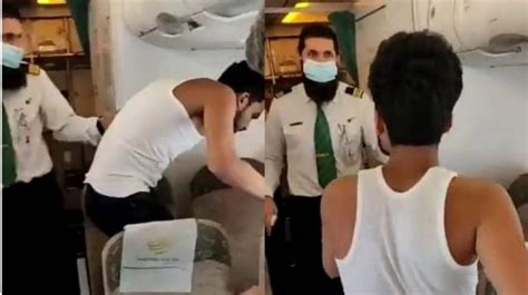 Video Pak Passenger Creates Ruckus On Flight Tries To Break Plane Windows