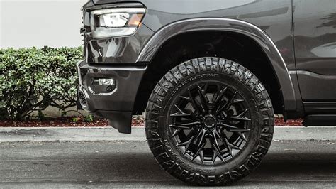 Fuel Wheels D Flame Blackout Off Road Rims Fl