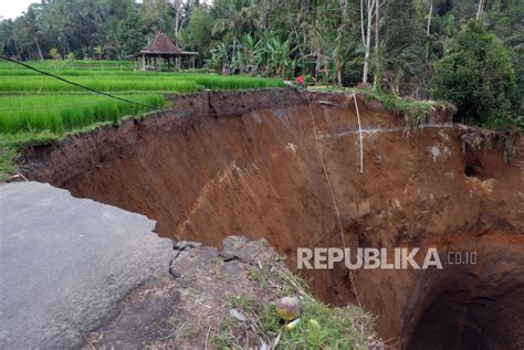 Bpbd Bali Minta Warga Waspadai Daerah Rawan Longsor Di Musim Hujan