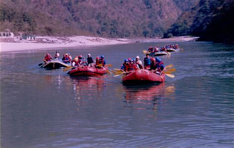 Rafting trip to Rishikesh | Questrails