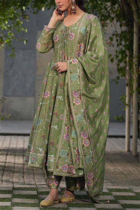 Buy Dark Green Floral Embroidered Kalidar Kurta Set By Niti Bothra At