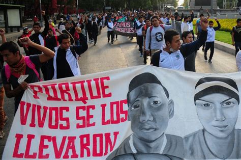 Murillo Karam Planeó La Verdad Histórica En Cónclave De Alto Nivel