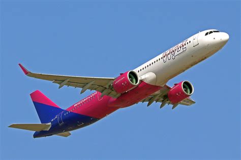 Wizz Air Airbus A Nx Ha Lvr Fco Axel J Flickr