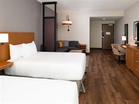 Hotel Rooms near The Harbor Rockwall | Hyatt Place Dallas / Rockwall