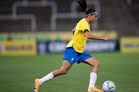 Nycole Cortada Da Sele O Feminina Pia Convoca Andressa Alves Para A