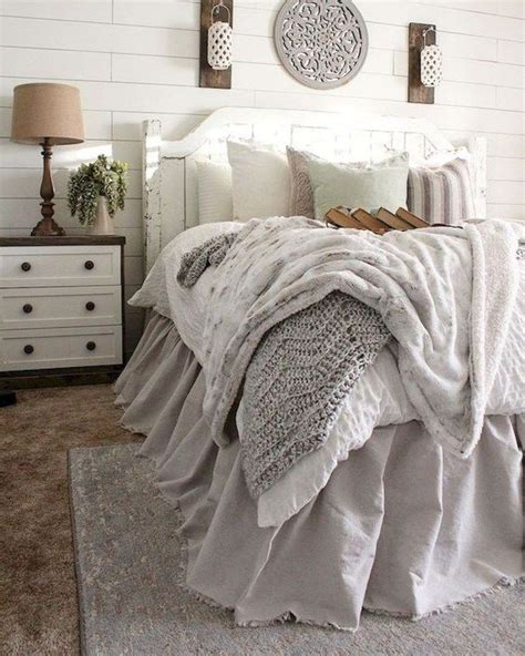 50 Elegant Farmhouse Bedroom Decor Ideas Homyhomee Home Decor