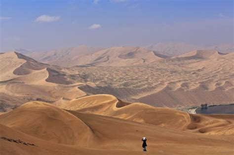 Premium Photo Sand Megadunes Overlook The S Wshores Of Sumu