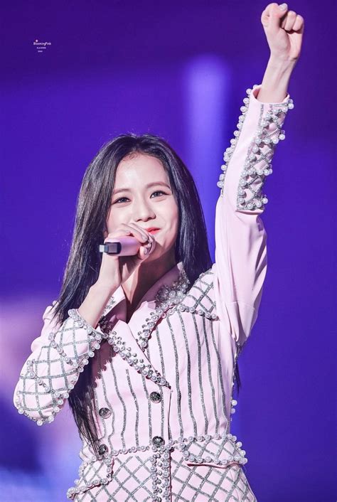 181110 Blackpink S In Your Area Concert Seoul Day 1 Jisoo Blackpink Concert Jennie