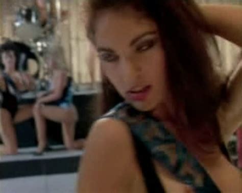 Brinke Stevens Nua Em Red Hot Rock
