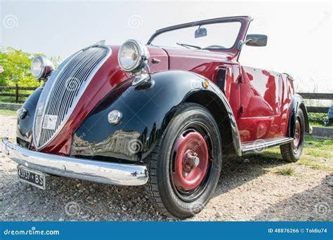 Coche Del Topolino De Fiat Foto Editorial Imagen De Vendimia 48876266