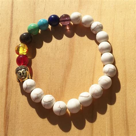 Votre Bracelet Dharmonisation Des 7 Chakras Bouddha Et Howlite Blanche