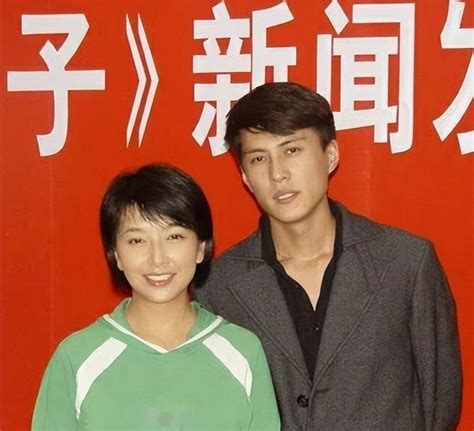 江珊：巅峰期与高曙光闪婚，离婚后与靳东相恋，嫁田小洁终获幸福 知乎