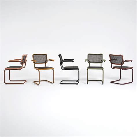 S Freischwinger Stuhl Von Thonet Connox Shop