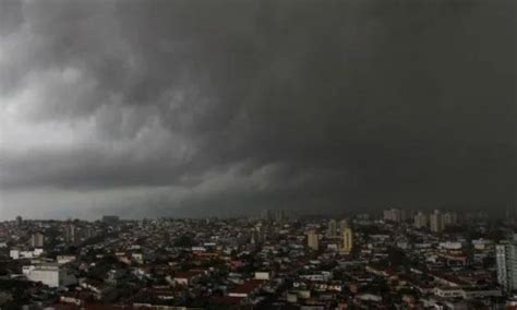 MAU TEMPO EM SP Sobe para sete o número de mortes causadas por