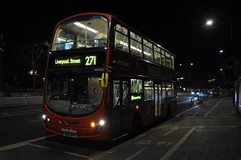 271 No More Metroline VW1825 BK10MFE In Hammersmith Blin Flickr