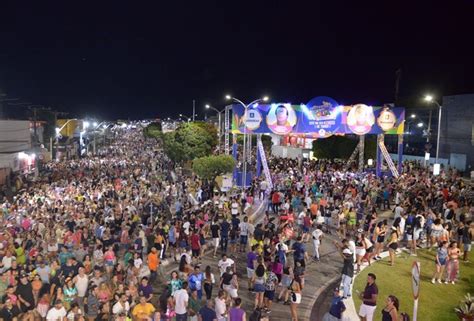 Barreiras Folia Mais De Meio Milh O De Pessoas Curtem O Carnaval