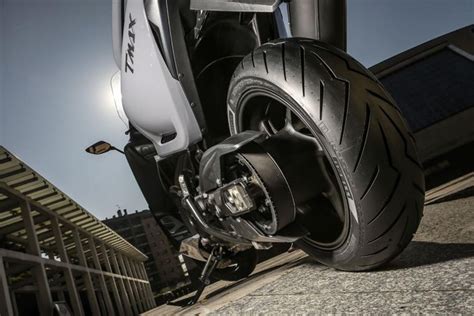 Pirelli Diablo Rosso Scooter Radial Para Megascooters