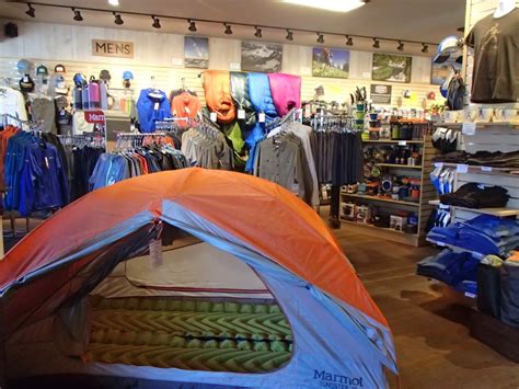 Cascades Outdoor Store One On One Customer Service Hand Picked