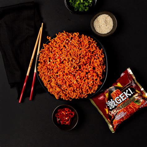 GEKI Fiery Hot Chicken Stir Fry Nissin Food