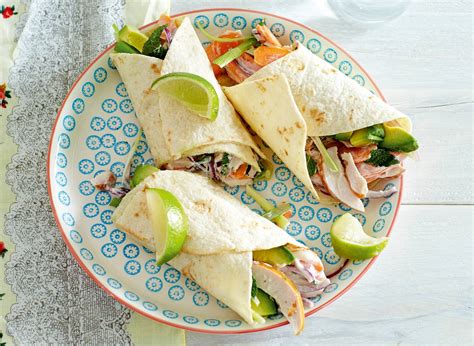 Wraps Met Gerookte Kip En Avocado Recept Allerhande Albert Heijn