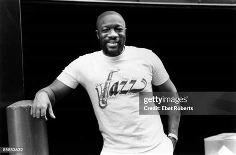 Isaac Hayes Photos And Premium High Res Pictures Getty Images