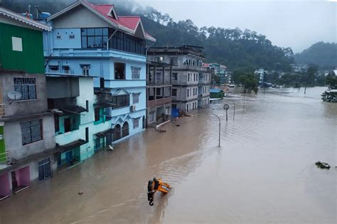 Banjir Kilat Di India Ragut 14 Nyawa 120 Hilang Kosmo Digital