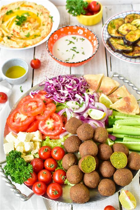 Falafel With Hummus And Tahini Sauce Kannans Kitchen
