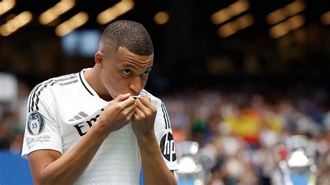 Kylian Mbappé fue presentado oficialmente como nuevo jugador del Real