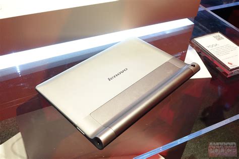 [mwc 2014] Lenovo Yoga Tablet 10 Hd And Keyboard Hands On A Refined Take On The Integrated