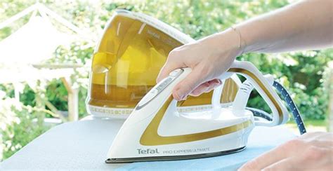 Tefal PRO EXPRESS ULTIMATE GV9581 Dampfbügelstation im Test - ETM ...