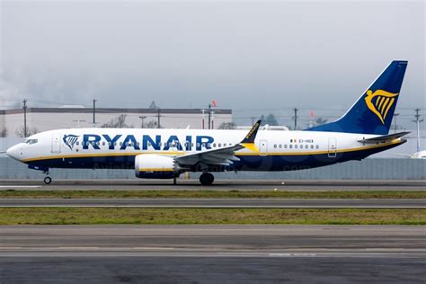 Ryanair Boeing Max Ei Hgx V Images Aviation Media