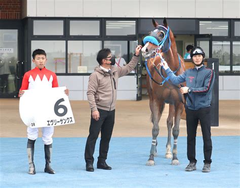 【函館3r・3歳未勝利】ルーキー鷲頭虎太騎手が地元で2日連続勝利 今度は両親の前でv スポーツ報知