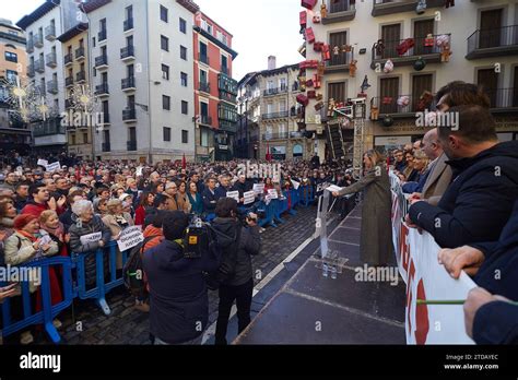 Cristina Ibarrola Actual Alcaldesa De Pamplona Da Un Discurso Durante