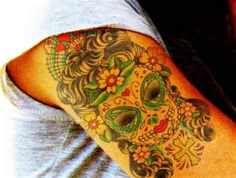 Tatouage Tête De Mort Mexicaine Qui Vivra Calavera