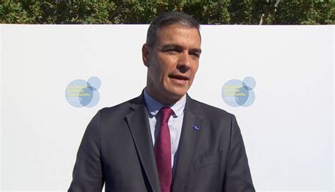 Pedro Sánchez reconoce avances en la investidura sin dar pistas sobre