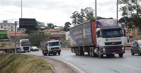 Chuvas Reduzem Produtividade Do Setor De Transporte De Cargas