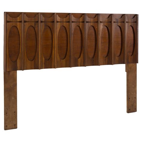 Broyhill Brasilia Mid Century Walnut Queen Headboard At 1stdibs