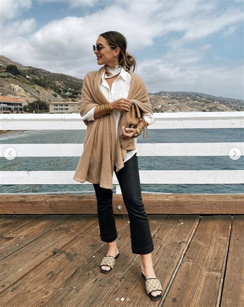 Effortlessly Chic Outfits To Copy For Fall Anna Elizabeth In