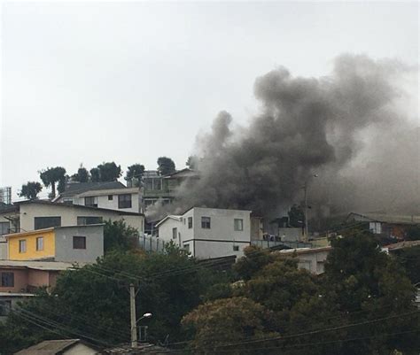 Incendio Afect A Dos Viviendas En El Sector Recreo De Vi A Del Mar