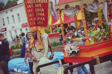 Palanquin Yatra In Ulan Ude With Hh Bhakti Chaitanya Swami On 1st July