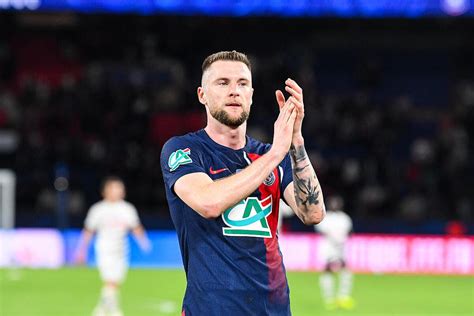 Au PSG Skriniar Se Fait Traiter De Kurzawa Foot 01