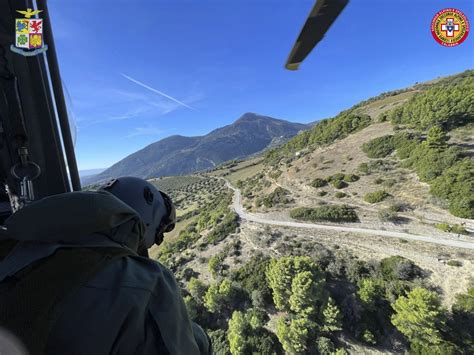 Senza Esito Le Ricerche Del Enne Disperso Da Ieri Nel Parco Del