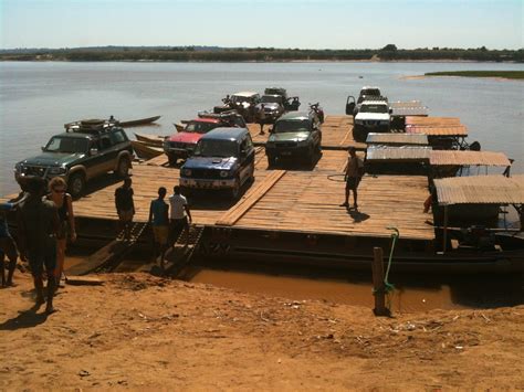 Descente Du Fleuve Tsiribihina Et Tsingy De Bemaraha Tour Op Rateur