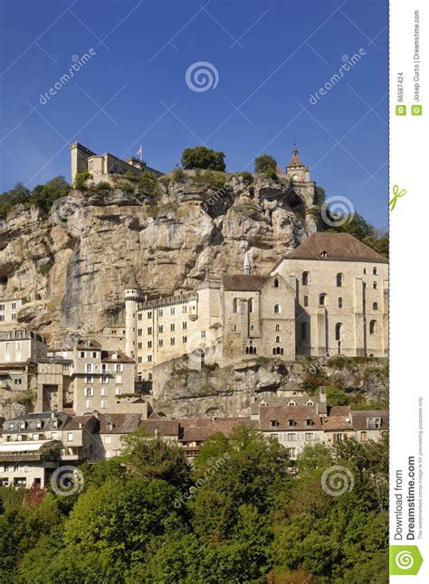 Pueblo De Rocamadour Los Midi Pirineos Francia Foto De Archivo