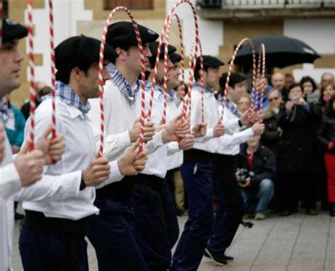 Tradiciones Y Cultura Vasca Religi N Fiestas Costumbres Comida Y M S