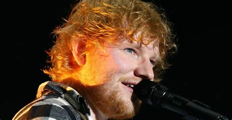 Testo Traduzione E Significato Di Eyes Closed Di Ed Sheeran Radio Deejay