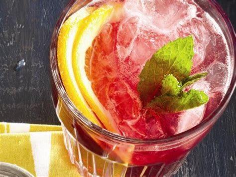 Sour Cherry Lemonade Recipe Chatelaine